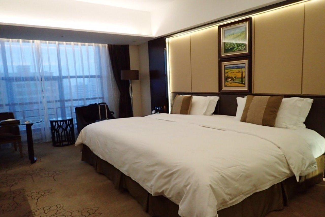 Maoming International Hotel Esterno foto